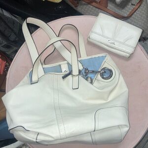 Coach White Leather Tote Bag & wallet set
